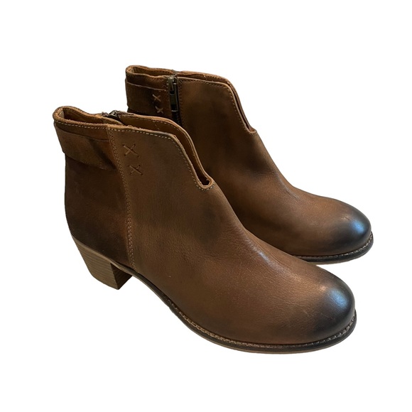 Diba Brown Leather/Suede Ankle Boot with Front Cutout, Sz 8.5 - Picture 3 of 13